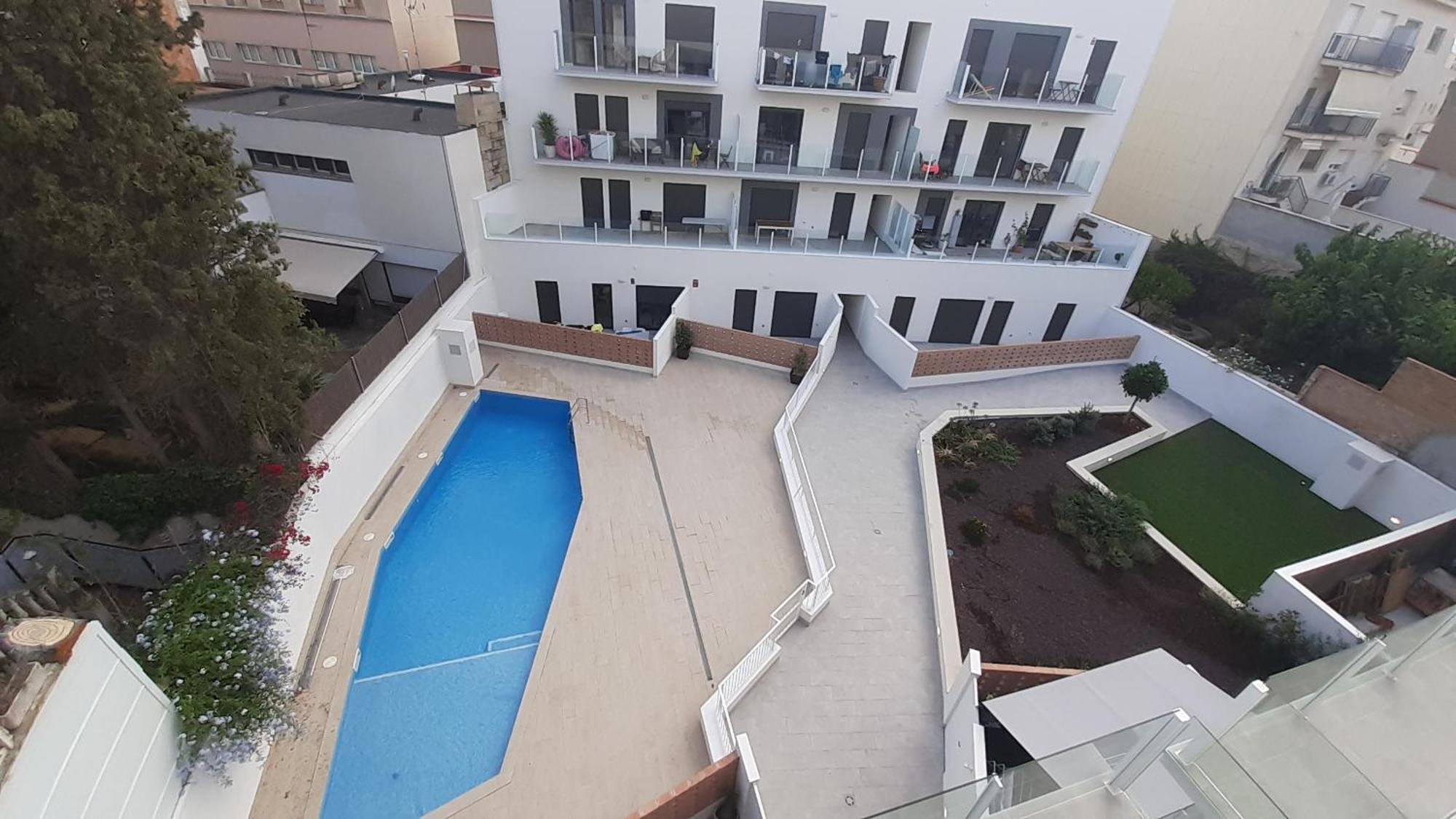 New Beside Sitges With Pool Beside Beach Daire Vilanova i la Geltrú Dış mekan fotoğraf